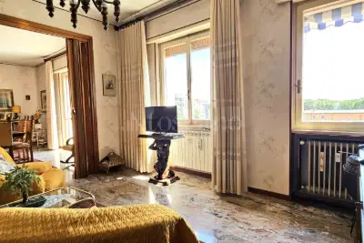 Casa in vendita, Via Montello, Brescia