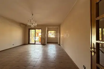 Villino a Schiera in vendita, Via della Regione, San Giovanni la Punta