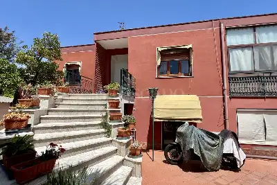 Villa in vendita, Via Antonino di Sangiuliano, Sant'Agata li Battiati