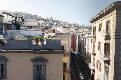 Casa in vendita, Via Maddaloni, Napoli