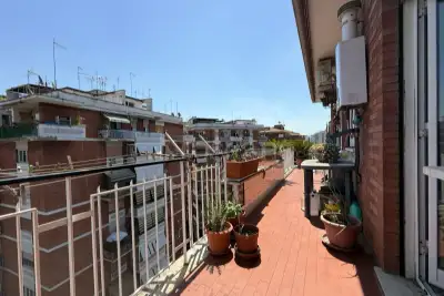 Casa in vendita, Via Diego Angeli, Roma