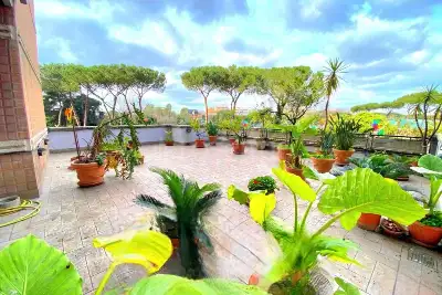 Casa in vendita, Via Luigi Perna, Roma