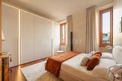 Casa in vendita, Viale Certosa 16, Milano