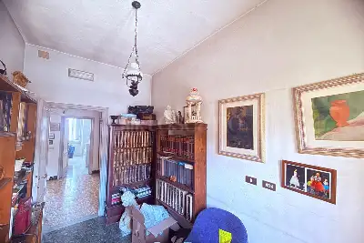 Villino a Schiera in vendita, Via Sem Benelli, Prato