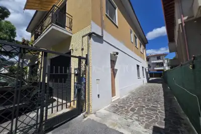 Casa in vendita, Via IV Novembre, Gussago