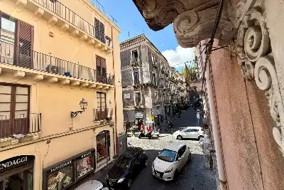 Casa in vendita, Via Alessandro Manzoni, Catania