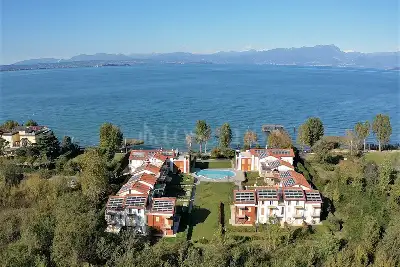 Casa in vendita, Lungolago Giuseppe Garibaldi, Peschiera del Garda