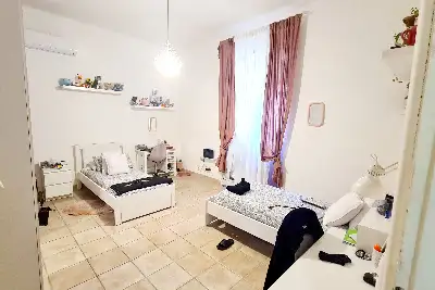 Casa in vendita, Via Valdinievole, Roma