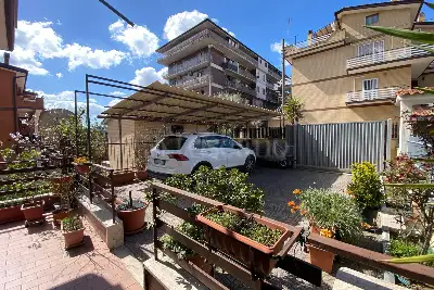Casa in vendita, Via Mombaruzzo, Roma