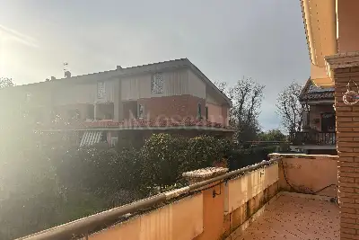Villa in vendita, Viale dei Romagnoli, Roma