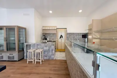 Negozio in vendita, Via Volvinio, Milano