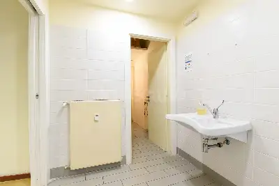 Negozio in vendita, Via Rezzonico, Como