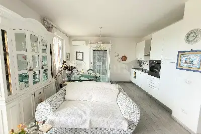 Villino a Schiera in vendita, Via Mar della Cina, Roma