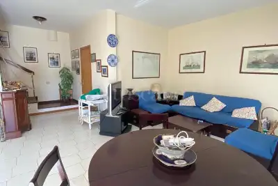 Villa Bifamiliare in affitto, Via Jesolo, Fiumicino