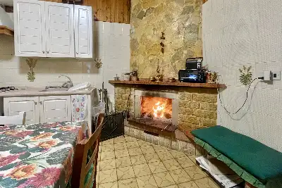 Villa in vendita, Via Giacomo Leopardi, Nepi