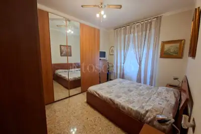 Casa in vendita, via Giovanni Berchet, Brescia