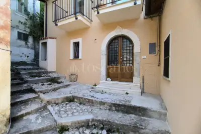 Casa Indipendente in vendita, Via Centrale, L'Aquila