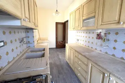 Casa in vendita, Via Pietro Castelli, Roma