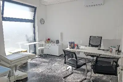 Negozio in vendita, Viale Hugo Pratt, Roma