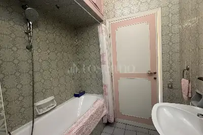 Casa in vendita, Viale Montegrappa, Prato