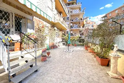 Casa in vendita, Via Camillo Guidi, Roma