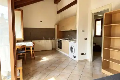 Casa in vendita, Via Roma, Collebeato