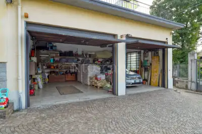 Villa in vendita, Via Alfredo Oriani, Varese