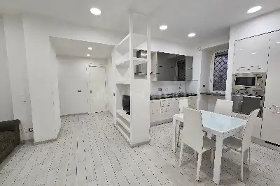 Casa in vendita, Via Faleria, Roma