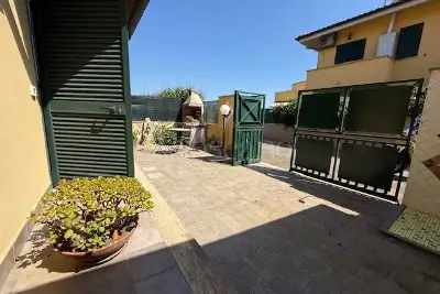 Villa Plurifamiliare in vendita, Via Rubicone, Sabaudia