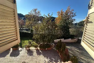 Casa Indipendente in vendita, Via Tuscolana, Roma