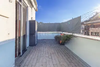 Casa in vendita, Via Antonio Bazzini, Milano