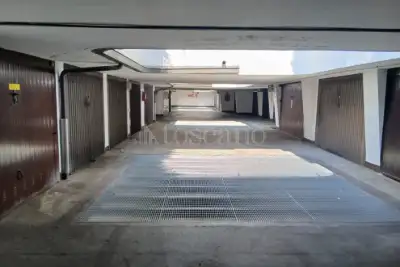 Box in vendita, Via Raffaello Sanzio 7, Milano