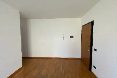 Casa in vendita, Via Correggio, Monza