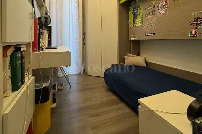 Casa in vendita, Via Solari, Milano