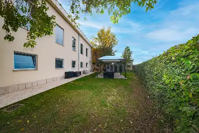 Stabile Uso Ufficio in affitto, Via Tiburtina , Roma