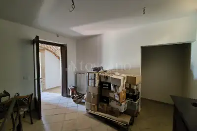 Casa Indipendente in vendita, Via Centrale, L'Aquila