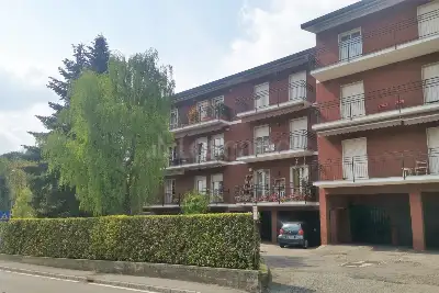 Casa in vendita, Via Noseda, San Fermo della Battaglia