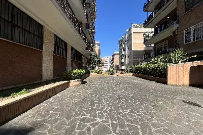 Casa in vendita, Via Ugo Falena, Roma