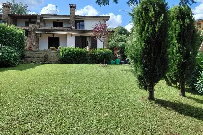 Villa Bifamiliare in vendita, Via dei Tirreni, Sutri