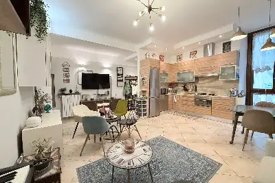 Casa in vendita, Via San Bernardo 22/8, Milano