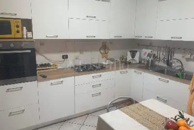 Casa in vendita, Via Garibaldi, Montepaone