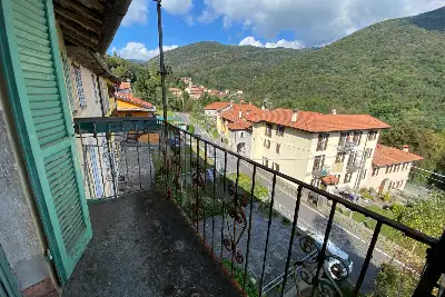 Casa Indipendente in vendita, Via XXIV Maggio, Dumenza