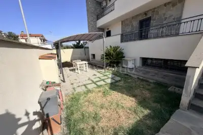 Casa Indipendente in vendita, Via Treviso, Pomezia