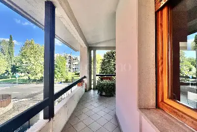 Villa in vendita, Via Pratomaggiore , Desenzano del Garda