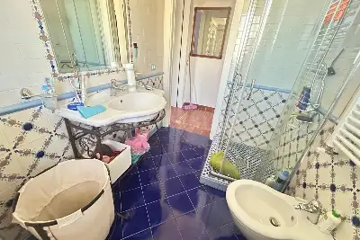 Casa in vendita, Lungotevere degli Inventori, Roma