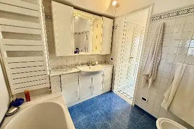 Villa Bifamiliare in vendita, Via Crotte, Brescia