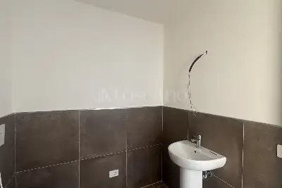 Casa in vendita, Via Beniamino Franklin, Prato