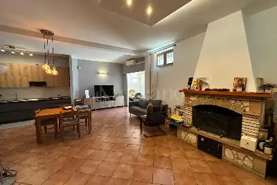 Villa in vendita, via Alessandro Santini,, Roma