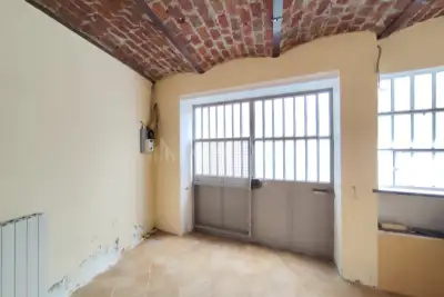 Laboratorio in vendita, Via Lombriasco, Torino