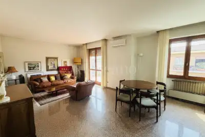 Casa in vendita, Via Vittorio Locchi, Brescia
